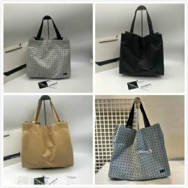 Picture of Issey Miyake Lady Handbags _SKUfw88561940fw